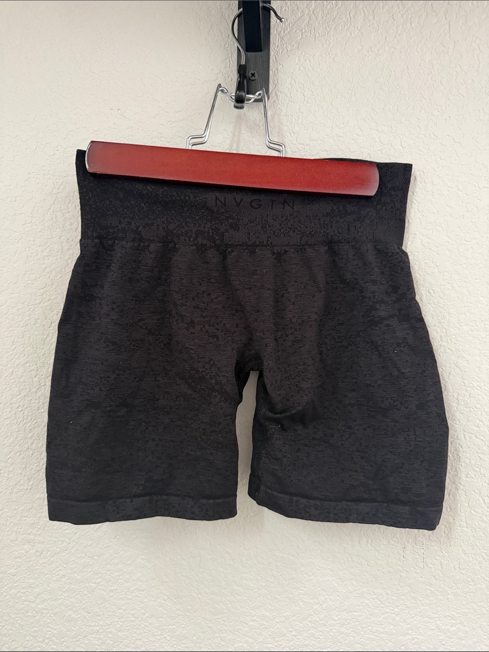 NVGTN Black Seamless High-Waist Bike Shorts- Size S